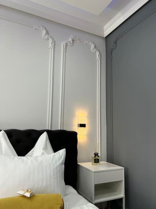 Traum Wohnung Mit Kingsize-Bett Graz Bagian luar foto